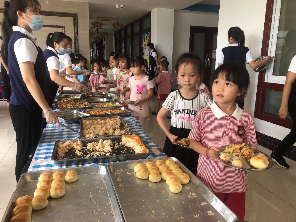 幼兒園食堂